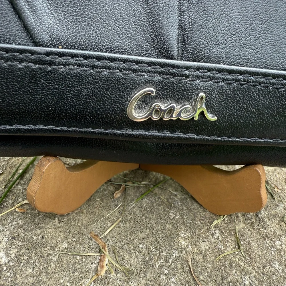 Coach Black LeatherBifold Wallet - Picture 4 of 12